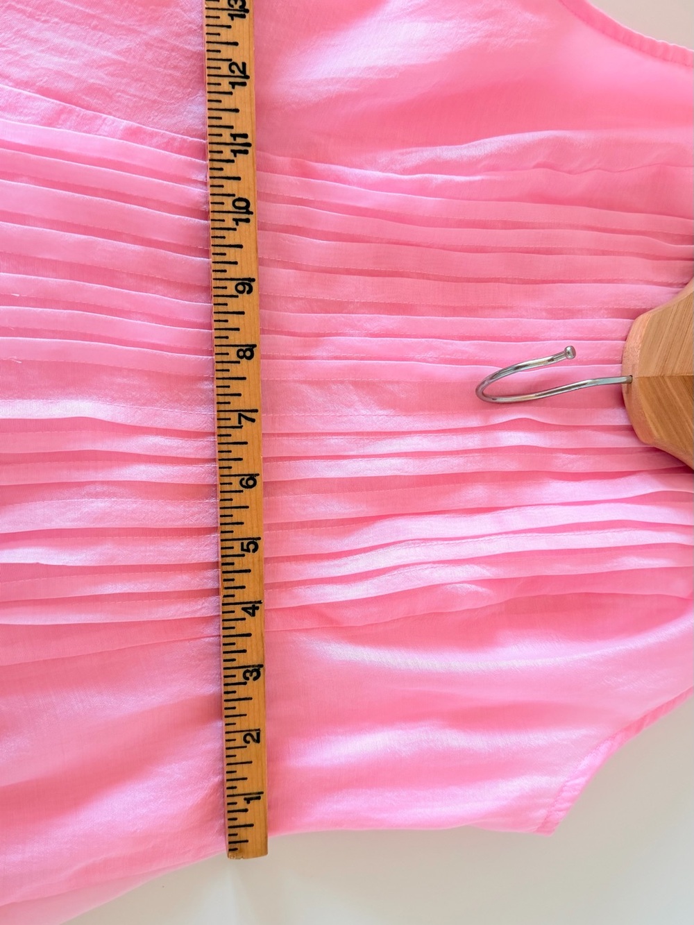 Vici Light Pink Pleated Sleeveless Dress - Picture 4 of 16